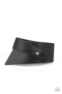 PIECE Offering - Black - Paparazzi